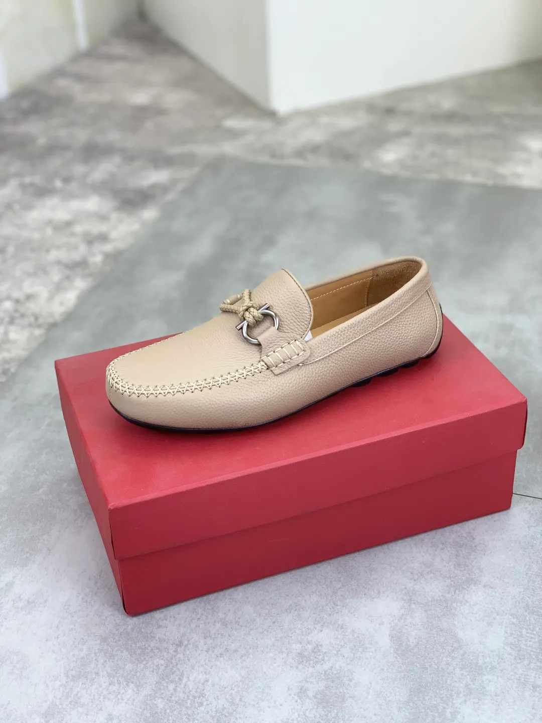 Men's men's shoes 💰P480 New high quality [Ferragamo/Ferragamo] The latest model in the counter Original imported calfskin, imported cowhide lining + original luxury metal buckle + original combination outsole Comparison without pressure Code number: 38-44 (45 customized)